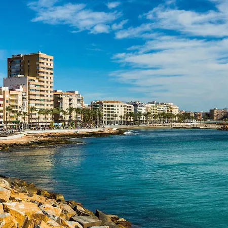 Sunny Flat 500 Metres From The - Centre *