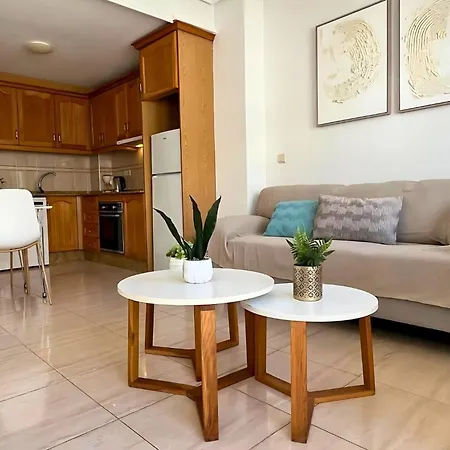 アパート Sunny Flat 500 Metres From The - Centre トレビエハ