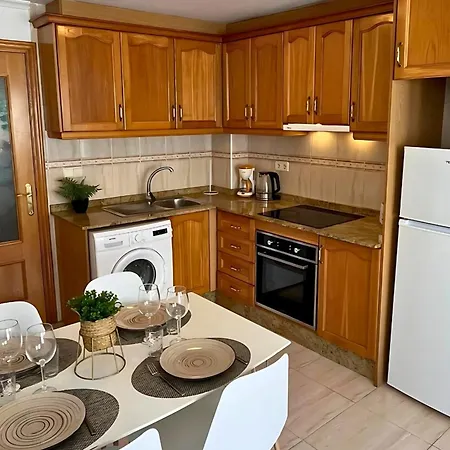 アパート Sunny Flat 500 Metres From The - Centre