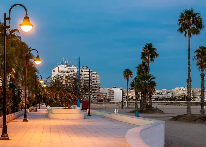 Sunny Flat 500 Metres From The - Centre Apartment