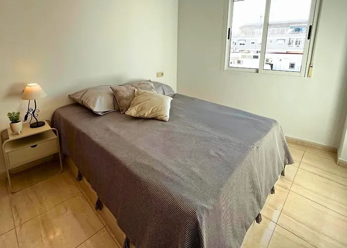 Apartment Sunny Flat 500 Metres From The - Centre