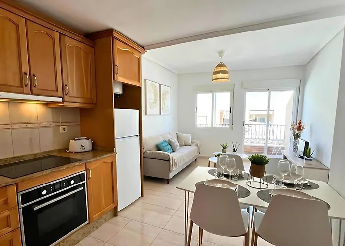 Sunny Flat 500 Metres From The - Centre Apartment