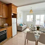 Sunny Flat 500 Metres From The - Centre *