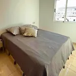 Apartment Sunny Flat 500 Metres From The - Centre