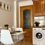 Sunny Flat 500 Metres From The - Centre Apartment
